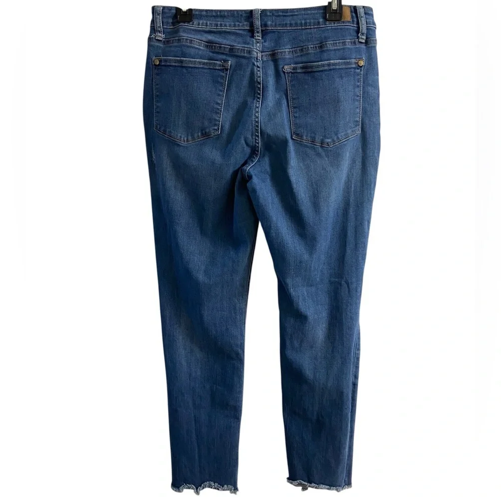 Judy Blue boyfriend fit jeans medium wash lightly distressed Sz 32 - Picture 3 of 7